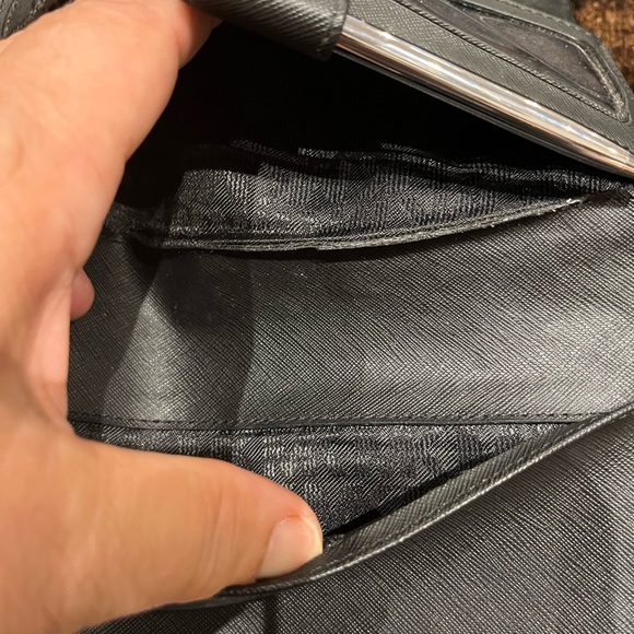 Preloved Michael Kors Long Monogram Wallet - Picture 8 of 10